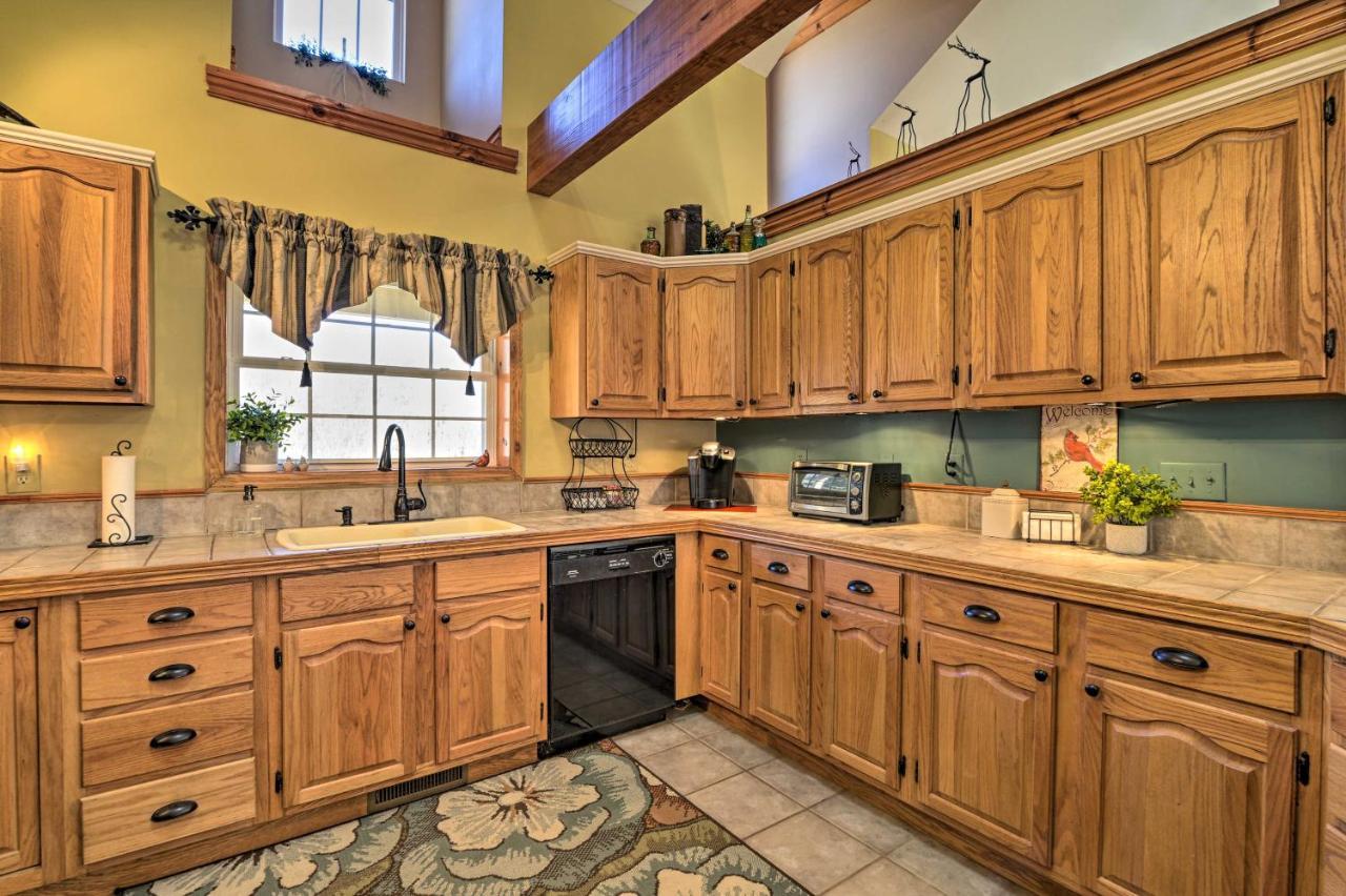 Private Family Home With Deck, Porch And Forest Views! McComas Beach المظهر الخارجي الصورة