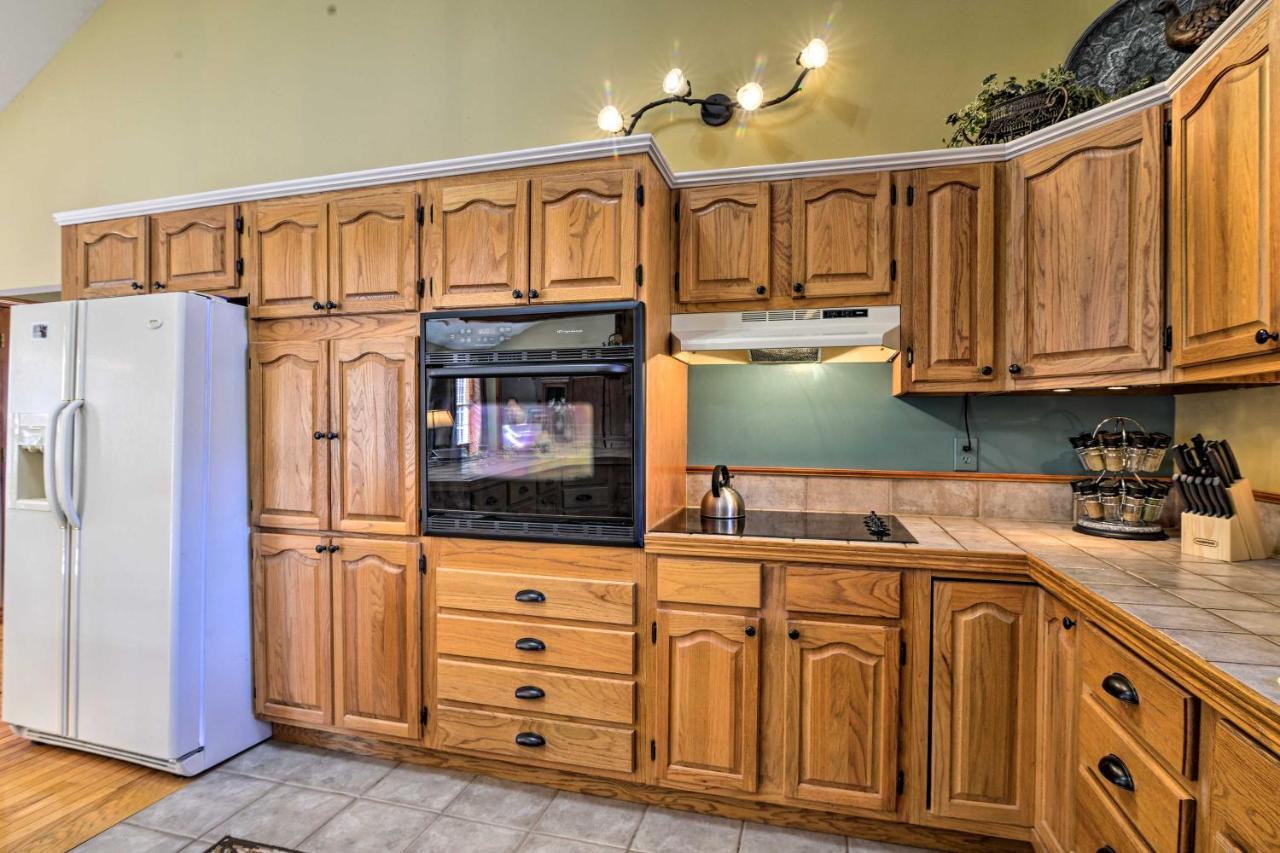 Private Family Home With Deck, Porch And Forest Views! McComas Beach المظهر الخارجي الصورة
